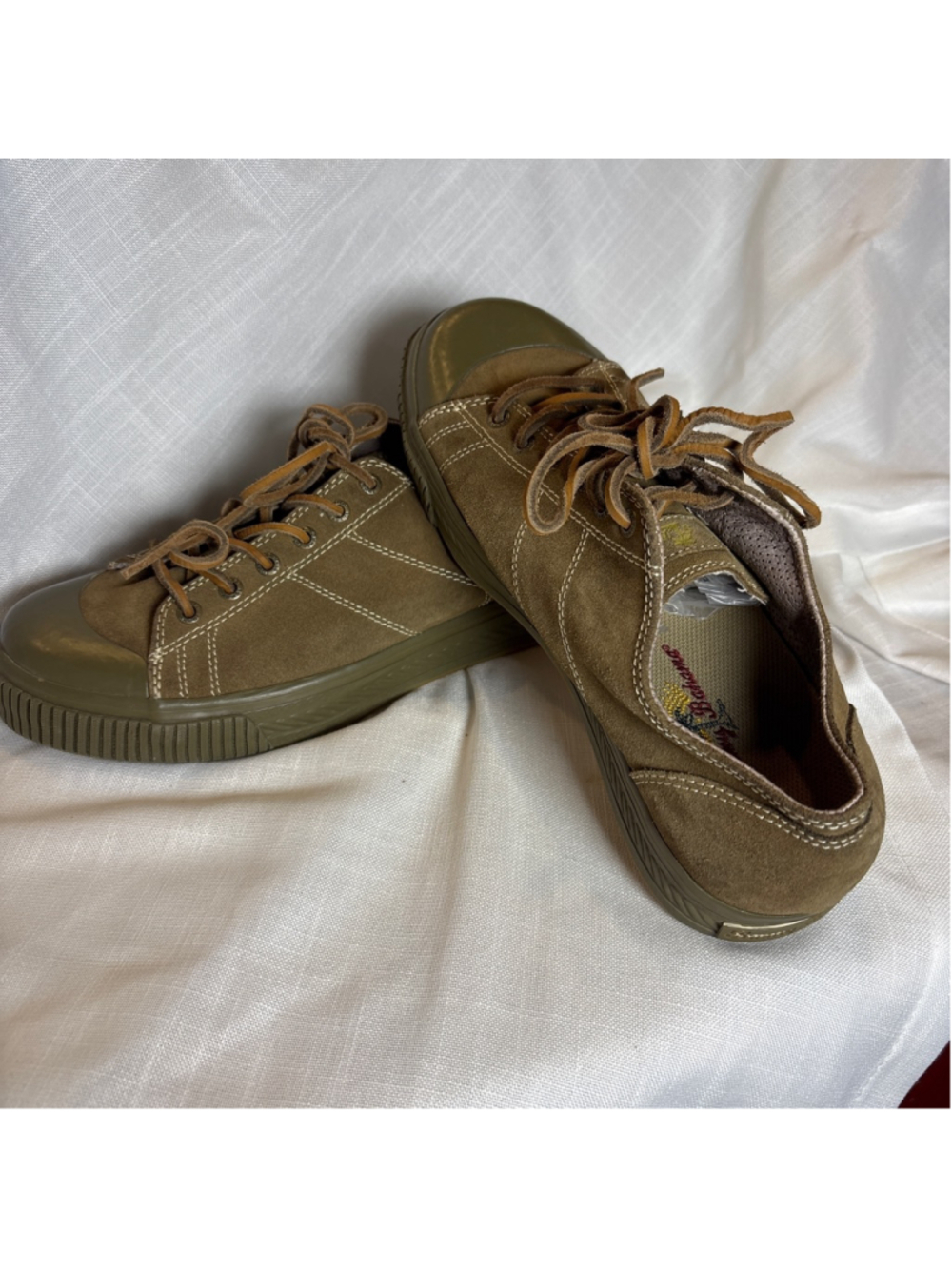 Tommy Bahama Tie-One-On Suede Men's Deck Shoes Like New sz 8.5 - Picture 5 of 9